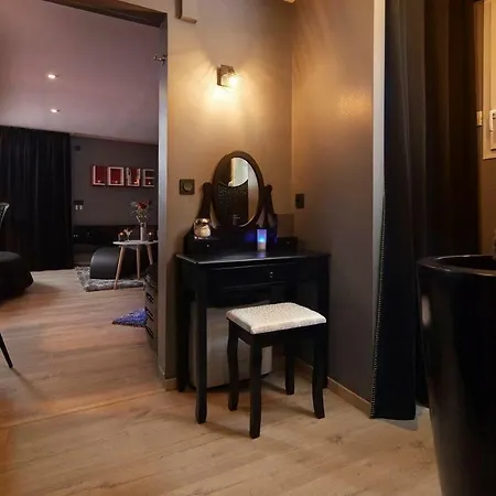 Crystal Apartment